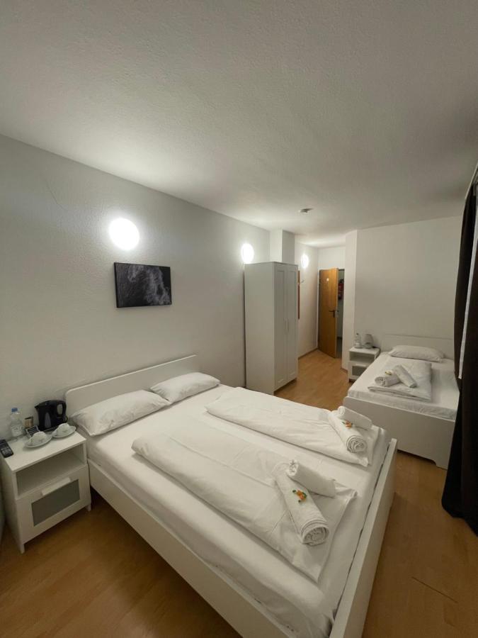 Hotel Starlight Frankfurt am Main ภายนอก รูปภาพ